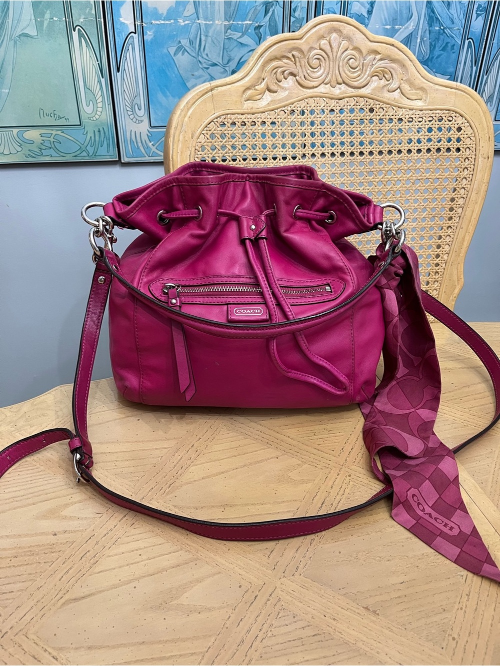 Coach 25661 Soft Fuchsia Leather Daisy Drawstring Handbag & Coach Silk Scarf
